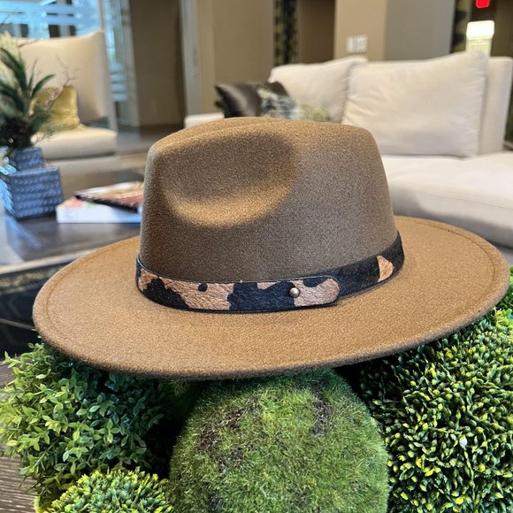 NEW ITEM - Taupe leopard hat